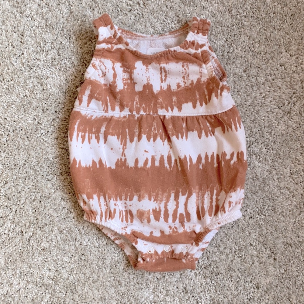 Grayson mini bodysuit size 3-6 months